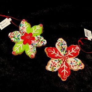 NWT Poinsettias holiday ornaments